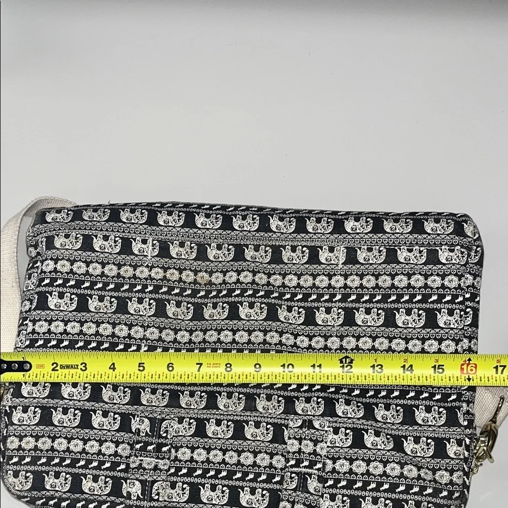Dachee Black / White Elephant Print Laptop Bag w/ strap
